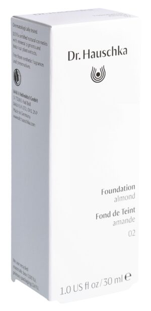 DR. HAUSCHKA Foundation 02 almond            30 ml