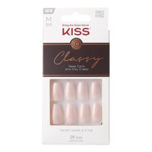KISS Classy Nails Cozy Meets Cute (n)
