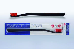 SWISSDENT Colours Zahnbuerste schwarz/rot soft-med